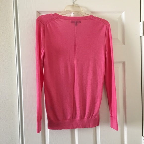 Banana Republic merino wool v-neck sweater - Picture 3 of 7